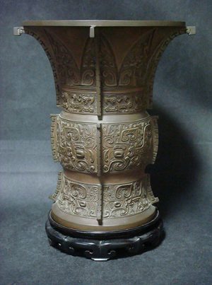 日本最激安 高価な中国製の少し古い花瓶だと思います perulimpio.minam