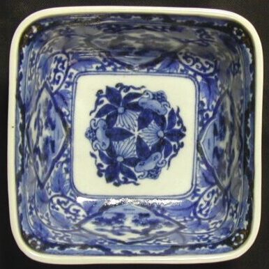 広島県のお客様より陶芸作品の角鉢を買取ました