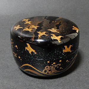 埼玉県上尾市のお客様より茶道具宅配買取で蒔絵の棗を買取ました