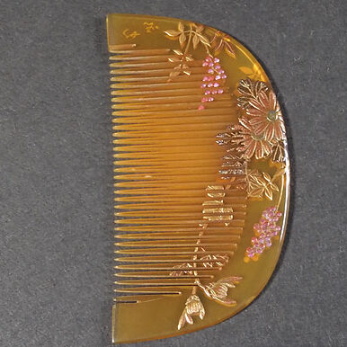 名古屋市千種区のお客様より骨董品買取で櫛を買取ました
