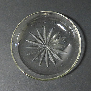 徳島県のお客様よりアンティークのガラス小皿を買取ました