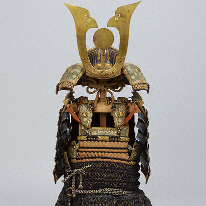 室町時代の名品で、立派な鎧兜なので、紹介させて頂きました