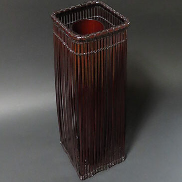 茨城県桜川市より骨董品買取で田辺竹雲斎の竹籠を買取ました