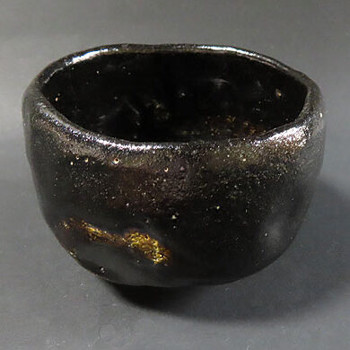 高知県香南市のお客様より茶道具の黒楽茶碗を買取ました