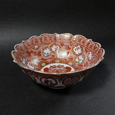 東京のお客様より陶芸作品の九谷焼の鉢を買取ました