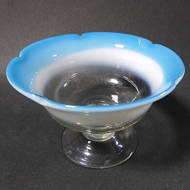 埼玉県所沢市のお客様より骨董品宅配買取でアンティークの氷コップを買取ました