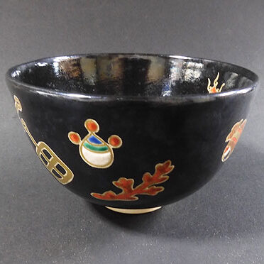 名古屋市港区のお客様より茶道具出張買取で抹茶道具の茶碗を買取ました
