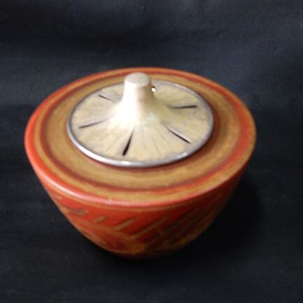 岡山県のお客様より骨董品宅配買取で陶芸作品の香炉を買取ました
