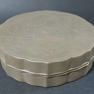 九州の長崎県のお客様より茶道具宅配買取で煎茶道具の香合を買取ました