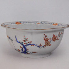 宮城県名取市のお客様より骨董品宅配買取で柿右衛門の陶芸作品を買取ました