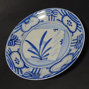 三重県のお客様より骨董品出張買取で陶芸作品の瀬戸焼を買取ました