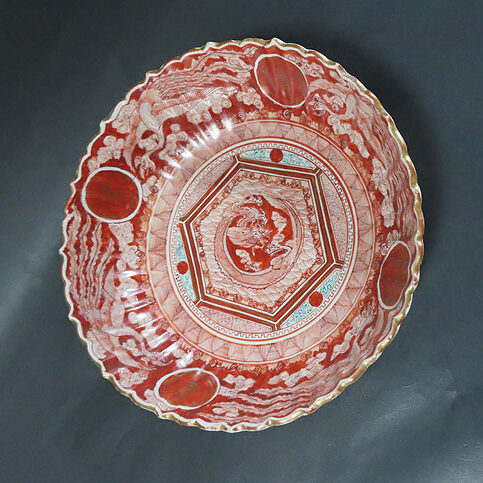 東京のお客様より九谷焼の陶芸作品を買取ました