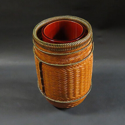 東京のお客様より骨董品宅配買取で竹花籠を買取ました