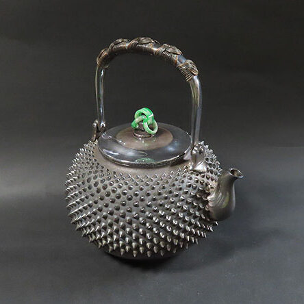 高知県のお客様より茶道具出張買取で銀製品の銀瓶を買取ました