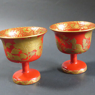 奈良県のお客様より骨董品買取で漆芸作品の蒔絵の酒杯を買取ました