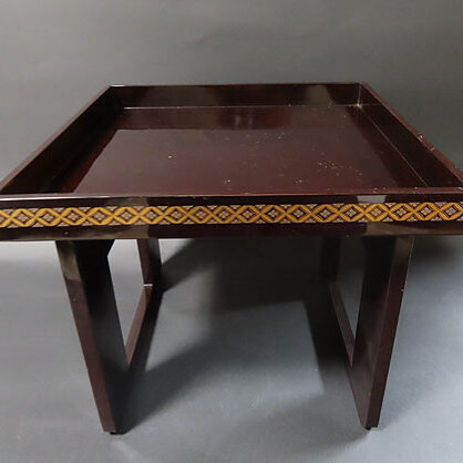 山口県柳井市のお客様より骨董品宅配買取で漆芸作品の盃台を買取ました