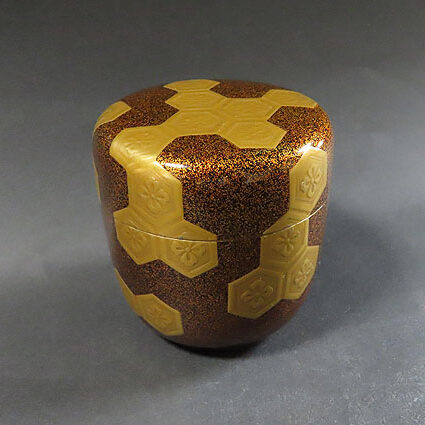 大阪のお客様より骨董品出張買取で漆芸作品の棗を買取ました