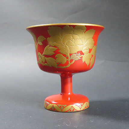 奈良県のお客様より骨董品出張買取で漆芸作品の蒔絵の酒杯を買取ました