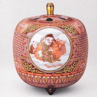 静岡県藤枝市のお客様より骨董品宅配買取で九谷焼の香炉を買取ました