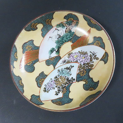 奈良県のお客様より骨董品買取で九谷焼の陶芸作品を買取ました