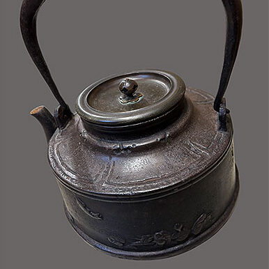 三重県のお客様より茶道具買取で煎茶道具の鉄瓶を買取ました