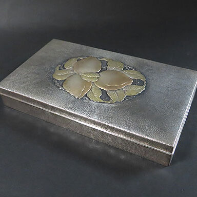 石川県羽咋市のお客様より骨董品出張買取で銀のケースを買取ました