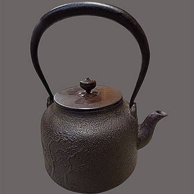 滋賀県のお客様より茶道具買取で抹茶道具に使う鉄瓶を買取ました