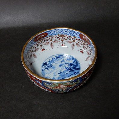 古伊万里焼の赤絵の小鉢を買取ました