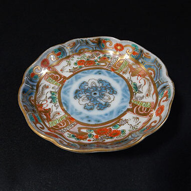 富山県のお客様より古伊万里焼で色絵豆皿を買取ました