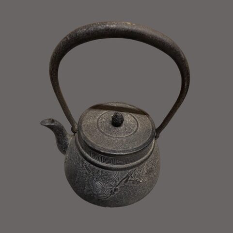 愛媛県のお客様より茶道具買取で鉄瓶を買取ました