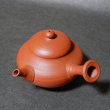 茶道具買取で、煎茶道具の三代 山田常山の急須をお譲り頂きました。