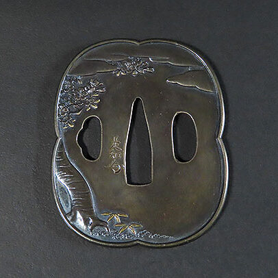 埼玉県のお客様より金工作品の刀装具の鍔を買取ました
