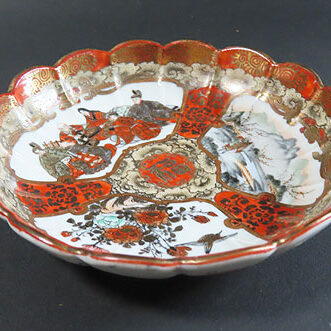 福井県のお客様より陶芸作品の九谷焼を買取ました