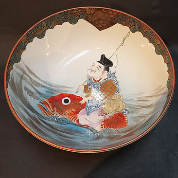 埼玉県のお客様より骨董品宅配買取で陶芸作品の九谷焼を買取ました